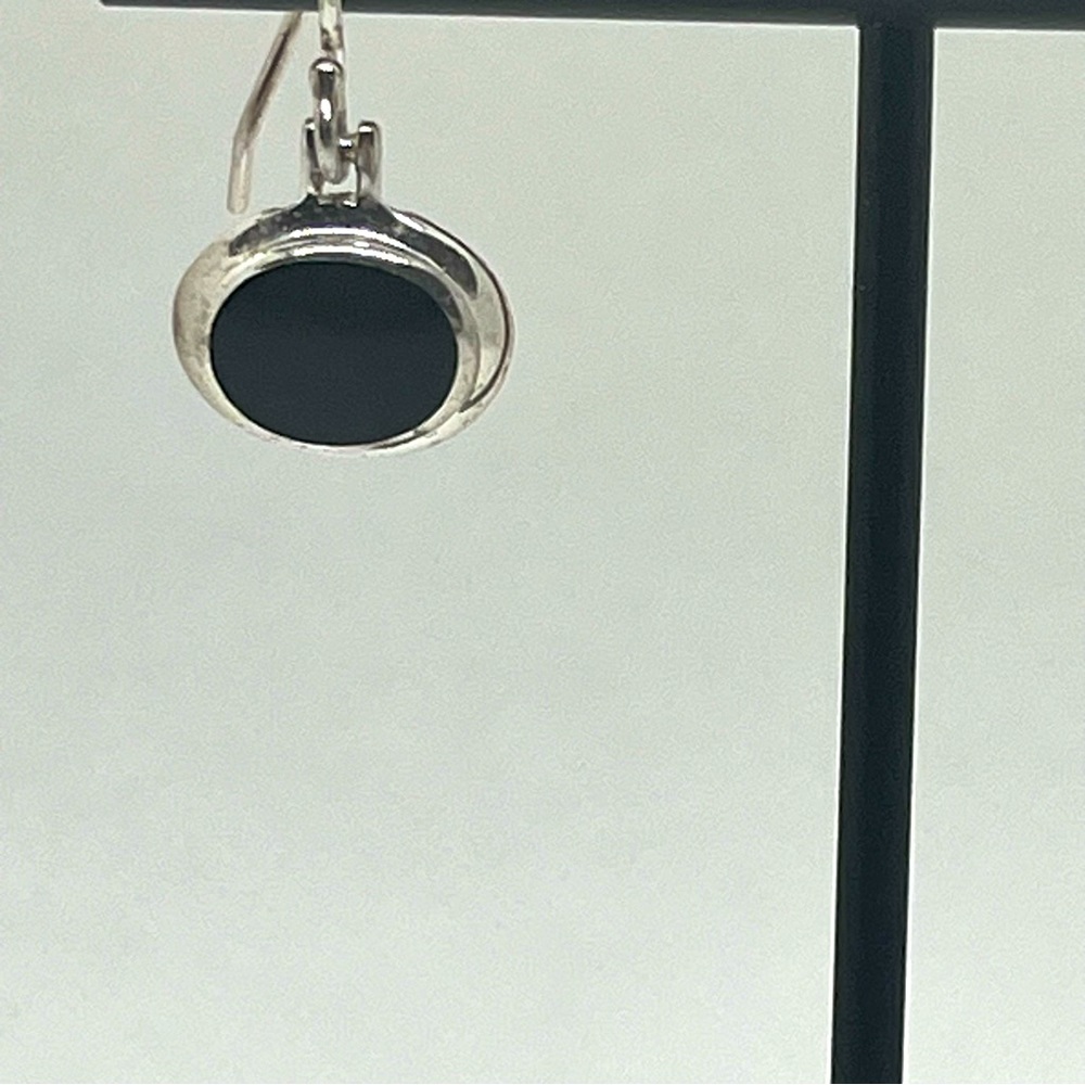 Sterling Silver 925 Dangle Oval Onyx made in Thialand  Earrings 1/2” - Picture 2 of 4